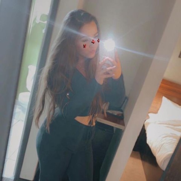 Meet your Posher, Victoria - Picture 1 of 1